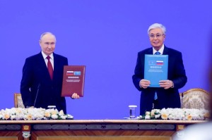 Tokayev ve Putin'den Nükleer Enerji Anlaşması